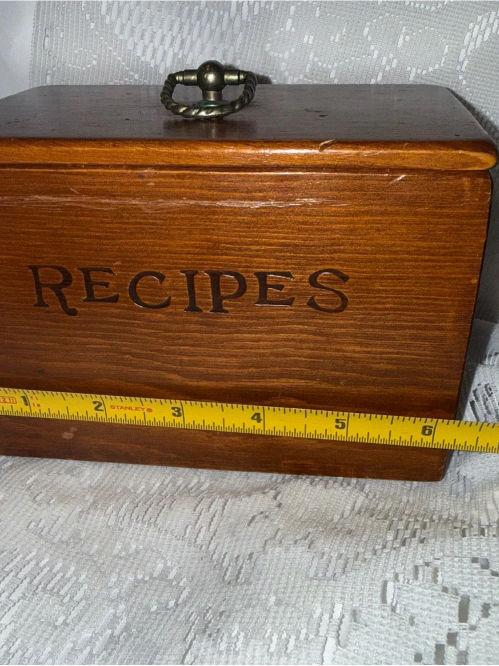 Wooden Recipe Box with Brass Knob With Recipe Cards